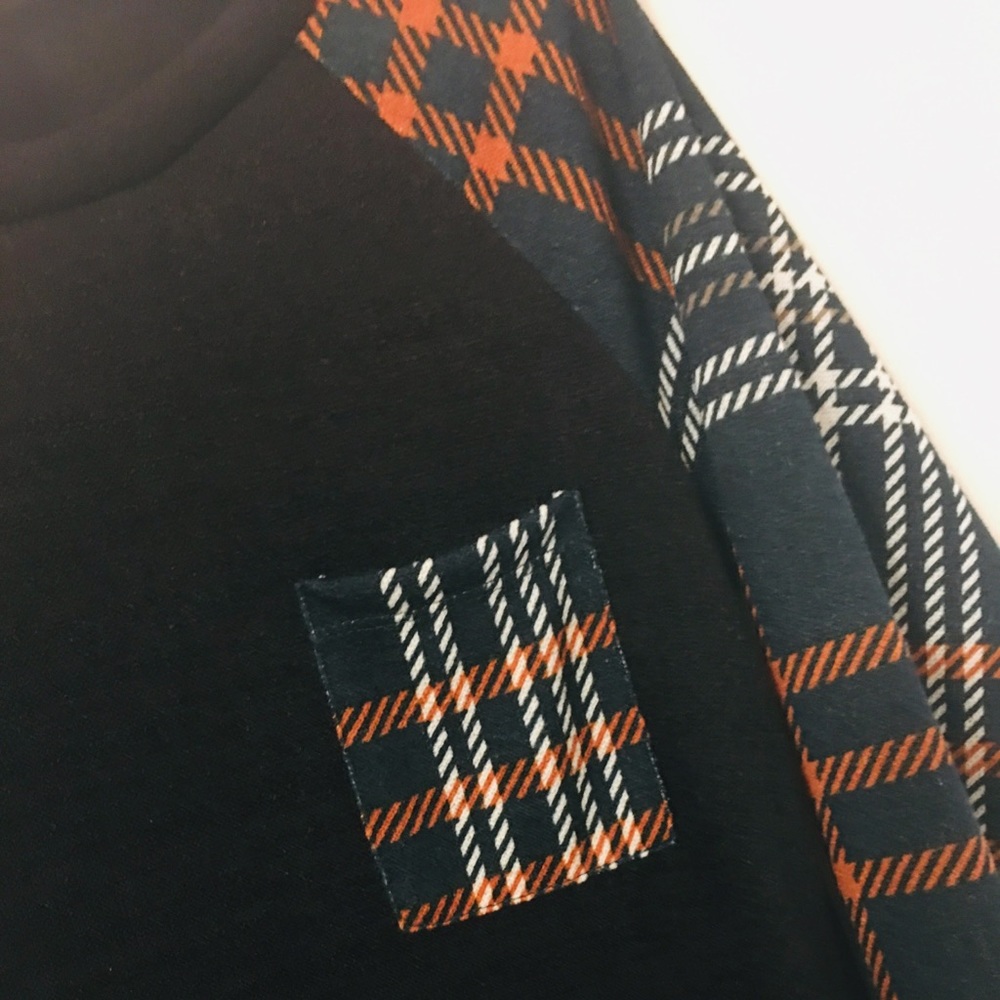 Black Top With Teen Plaid Contrast - Picture 2 of 6